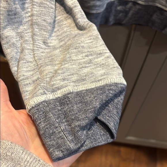 Social Republic Mens XL (Fits Like L) Gray Crew neck Sweatshirt - Picture 3 of 6